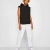 Custom Sleeveless Hoodie Ultimate Comfort & Style for Active Lifestyles RO-1040-25
