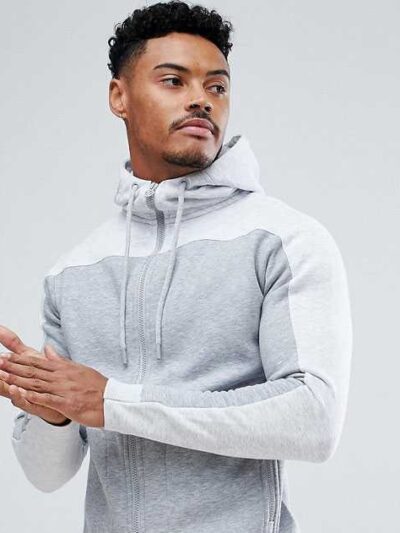 Heavyweight black cotton hoodie with front kangaroo pocket and ribbed cuffs