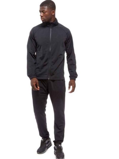 Premium jogger tracksuit: heather grey knit fabric, visible fine stitching, relaxed fit. Sporty luxe loungewear with deep poc