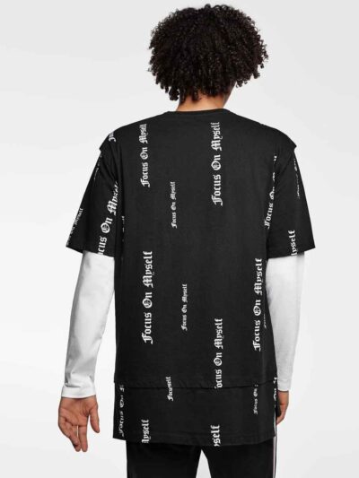 Men's crew neck t-shirt with all-over print. Soft, textured knit. Notice the reinforced double-stitched hem. Casual top. - Vi