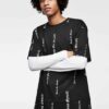 Men's crew neck t-shirt with all-over print. Soft, textured knit. Notice the reinforced double-stitched hem. Casual top. - Vi