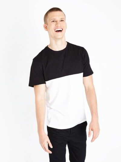 Navy blue retail t-shirt. Soft, smooth cotton fabric. Clean, reinforced stitching. Classic crew neck. Perfect blank canvas fo