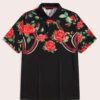 Close-up of a sublimated polo shirt. Breathable, textured fabric, clean seams. Vibrant colors. Perfect for sports teams. - Vi