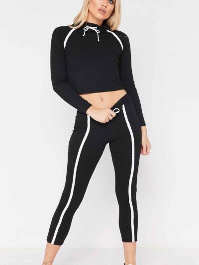 Sportswear tracksuits: close-knit fabric, contrast piping. Zippered jacket, tailored fit pants. Durable training gear with de