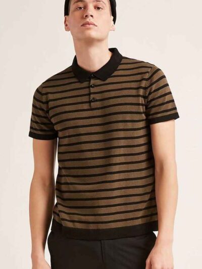 Close-up: premium polo shirts in soft, breathable fabric. Fine stitching, subtly textured. Ideal corporate apparel in various