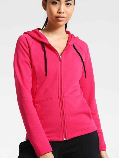 Raglan sleeve hooded tracksuit. Heathered knit, soft texture. Detailed stitching highlights modern design. Sporty loungewear