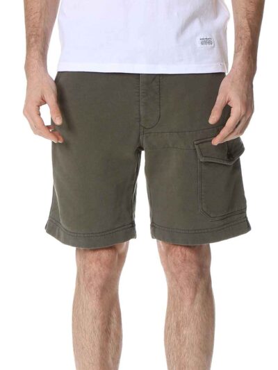 Men's vibrant swim trunks with breathable mesh lining. Close up shows sturdy stitching and quick-drying fabric. Ideal for res