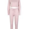 Crop hoodie tracksuit: contrast panels highlight the sporty silhouette. Soft, brushed fleece texture; neat stitching. Activew