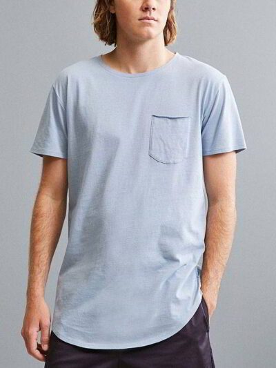 Bulk crew neck t-shirts; soft, breathable cotton with reinforced stitching. Classic cut, ideal for printing. Notice the smoot