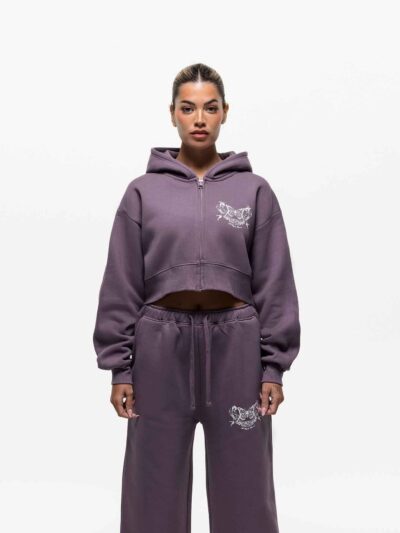 Knit women's tracksuit set. Fleece joggers, custom logo on sweatshirt. Soft, textured knit, quality stitching. Comfortable an