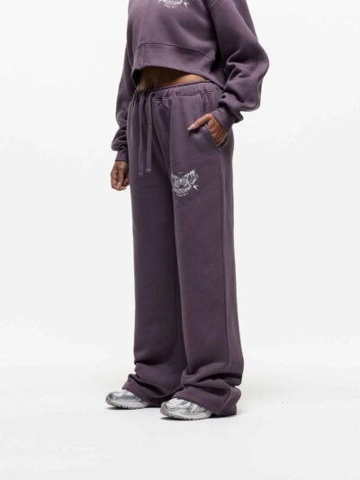 Knit women's tracksuit set. Fleece joggers, custom logo on sweatshirt. Soft, textured knit, quality stitching. Comfortable an